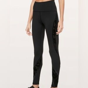 BNWT Lululemon Limited Edition Wunder Under HR Tight Flocked, size 6